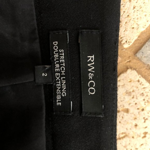 RW&CO. BLACK PENCIL SKIRT - Great for work - Picture 2 of 3